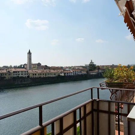 Vr - Cangrande On The River * Верона